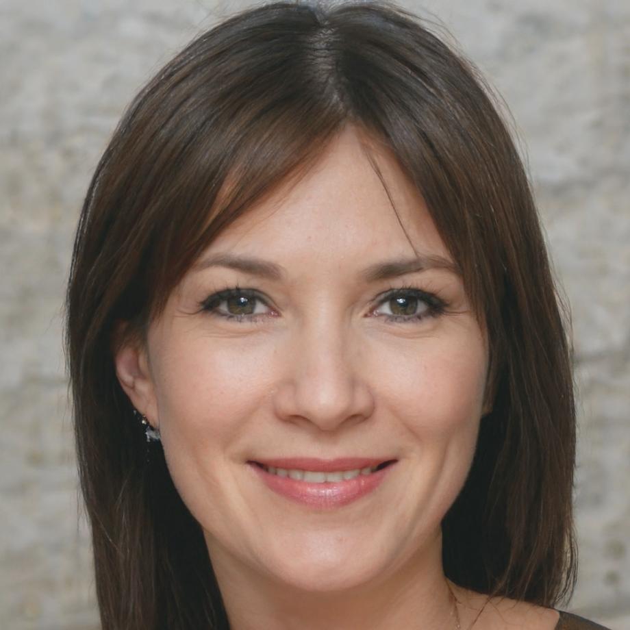 Cordelia Brennecke - Leitende Finanztrainerin bei envoyarelio